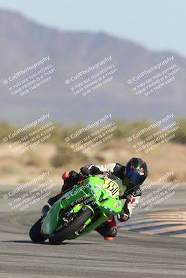 media/Oct-04-2025-CVMA (Sat) [[408bcdd6e4]]/Race 13-Amateur Supersport Open/